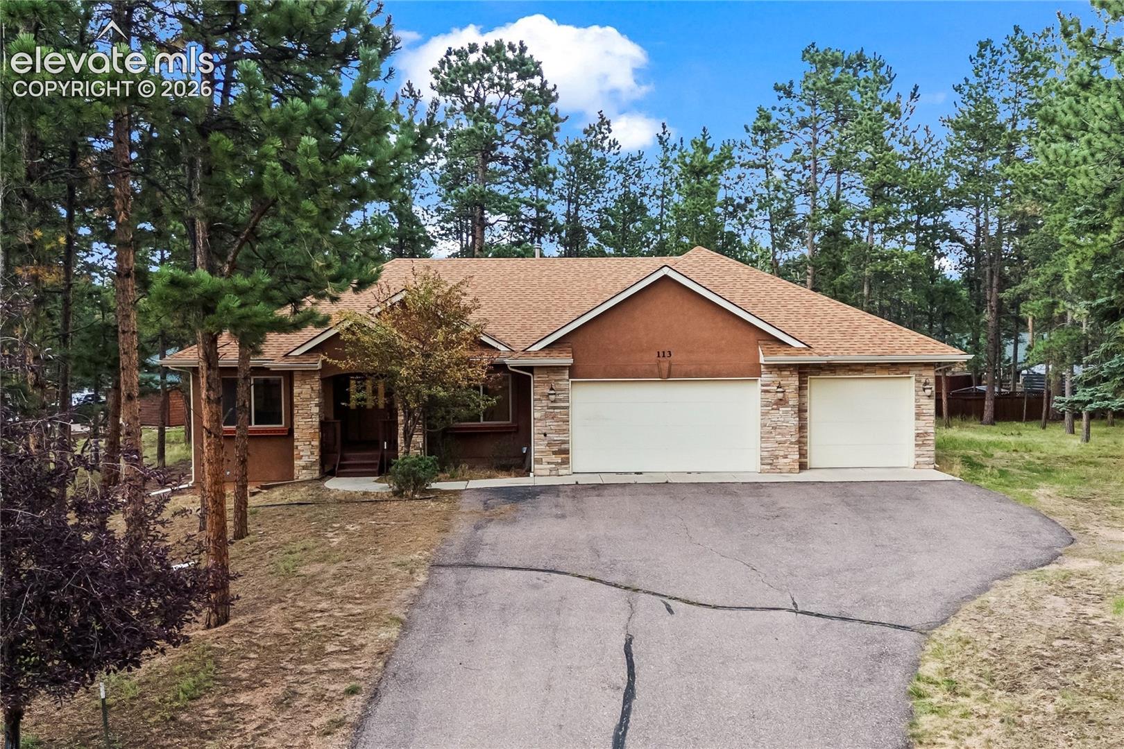 113 Flagstick Drive — listing photo