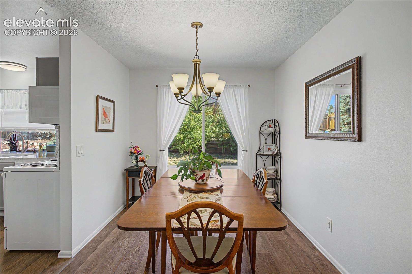 Listing photo 12 for 3420 Excelsior Drive