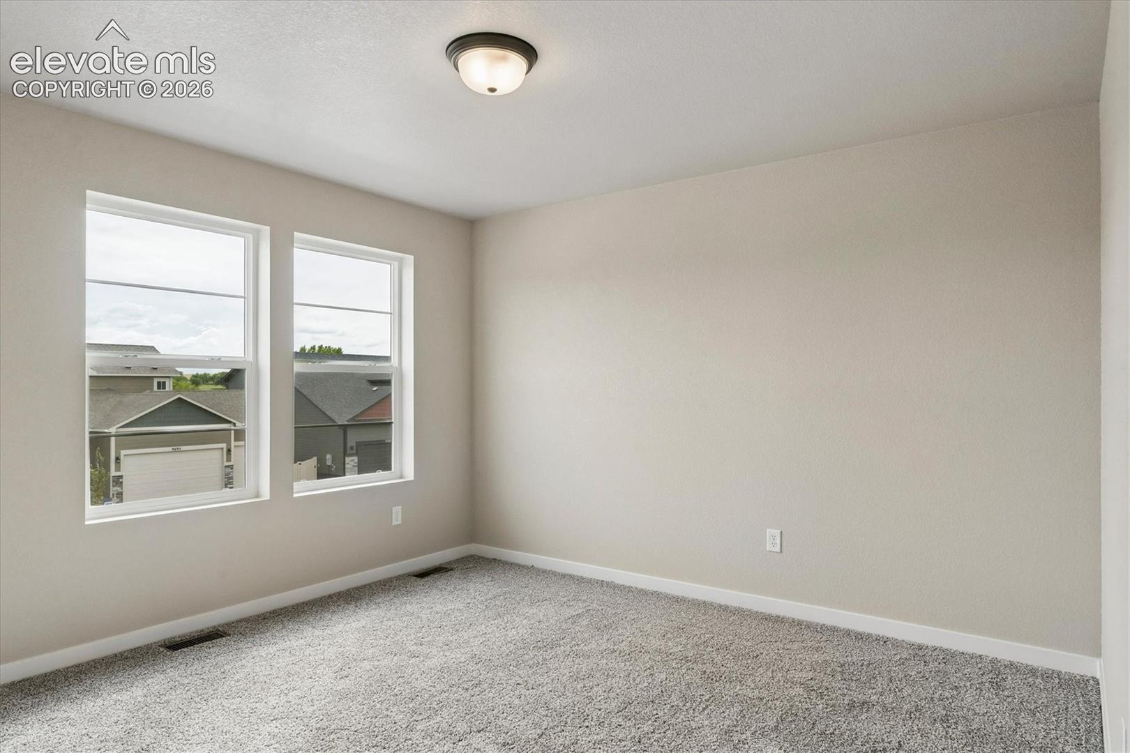 Listing photo 15 for 9660 Blaurock Drive