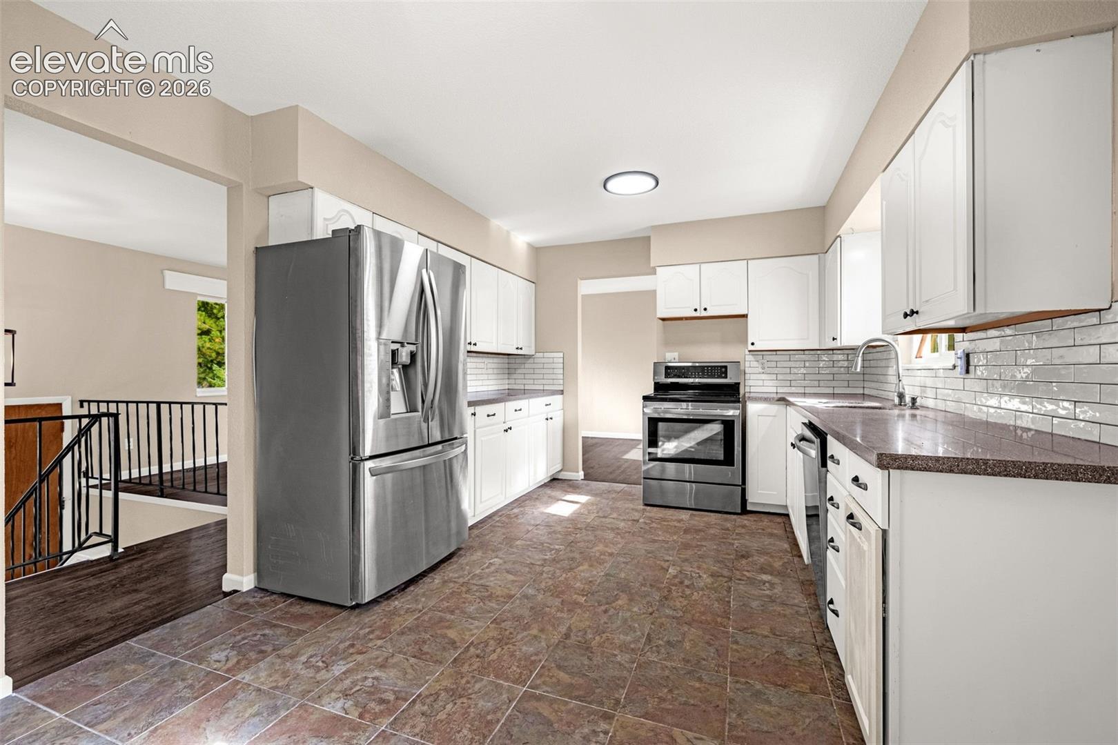 Listing photo 14 for 216 De La Vista Street