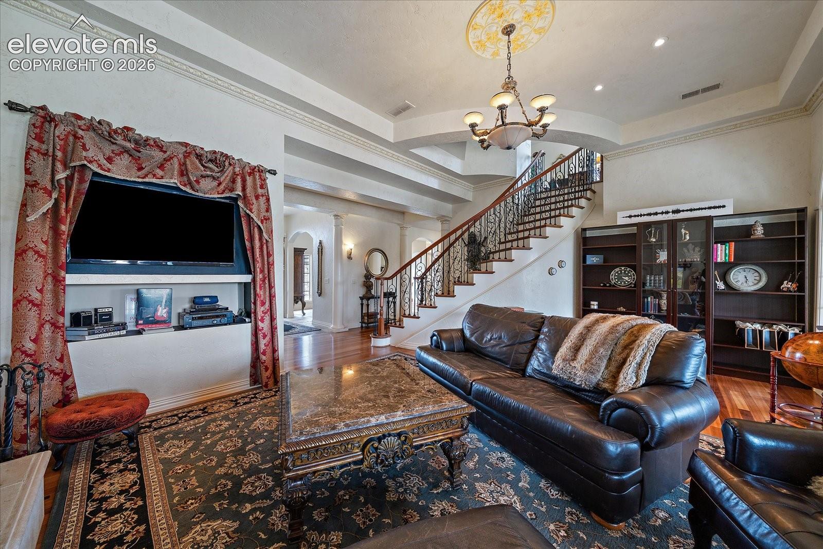 Listing photo 14 for 1175 Castle Pointe Drive