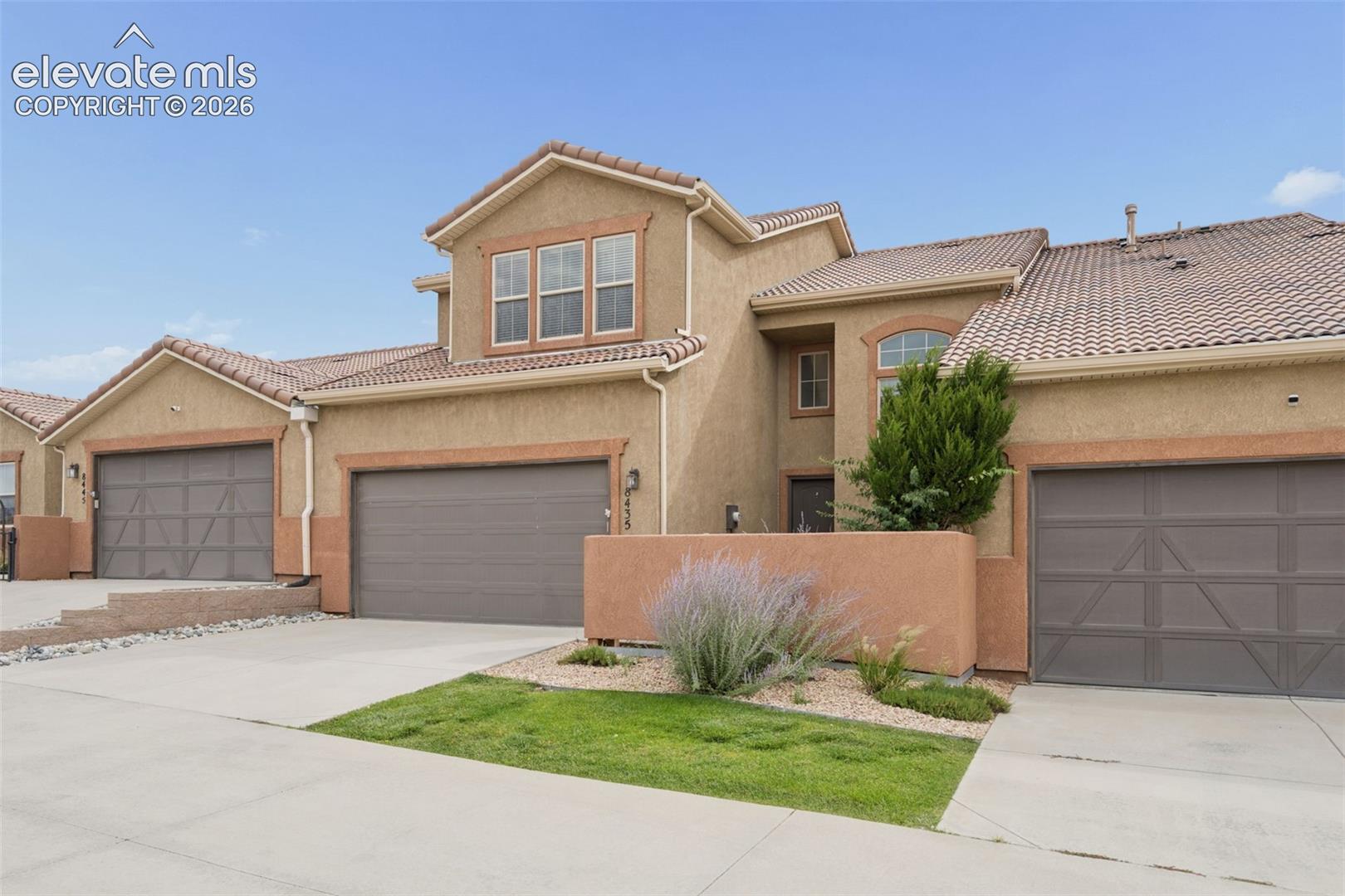 Listing photo 3 for 8435 Grand Peak Summit View