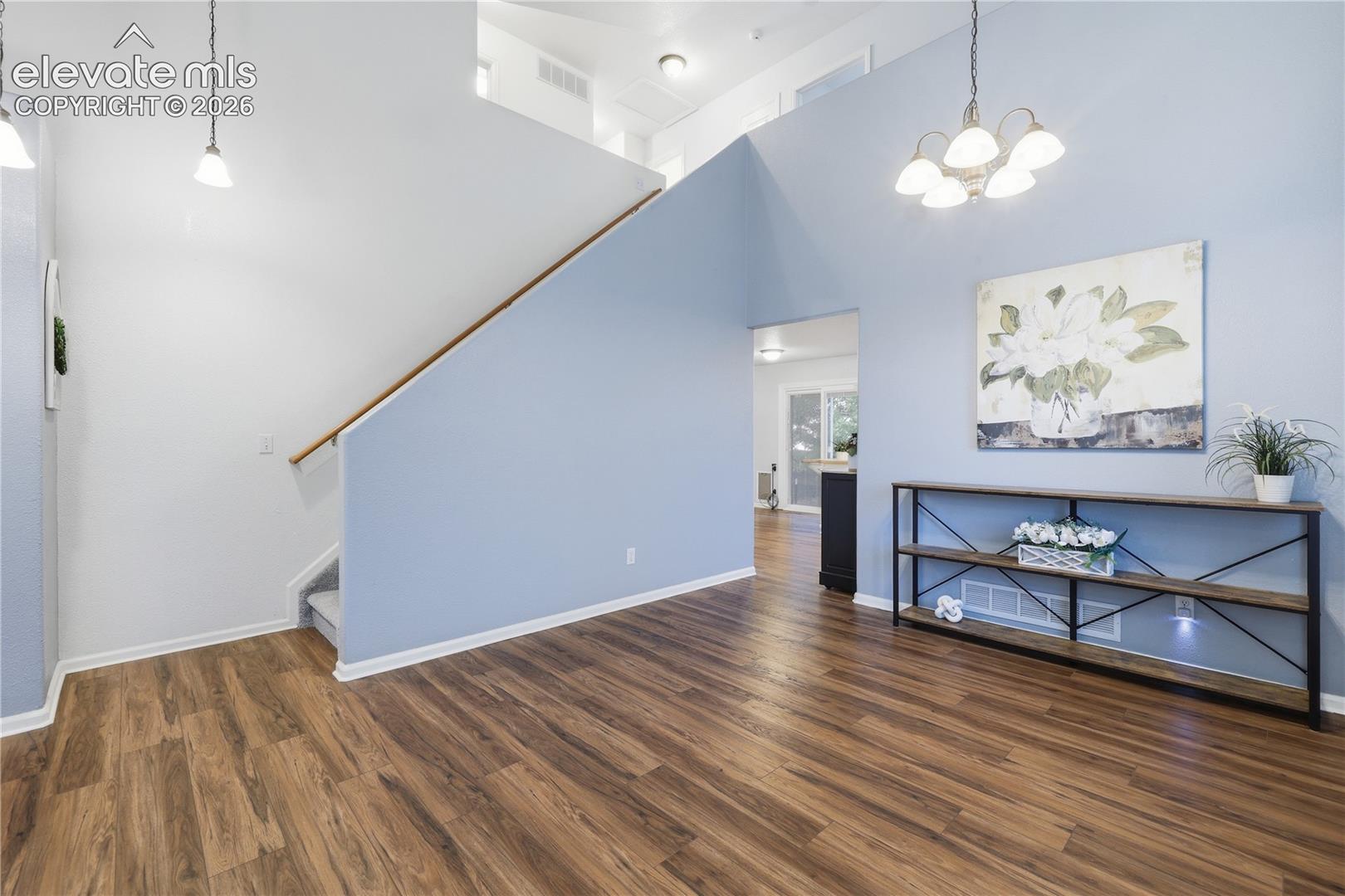 Listing photo 3 for 11015 Berry Farm Road