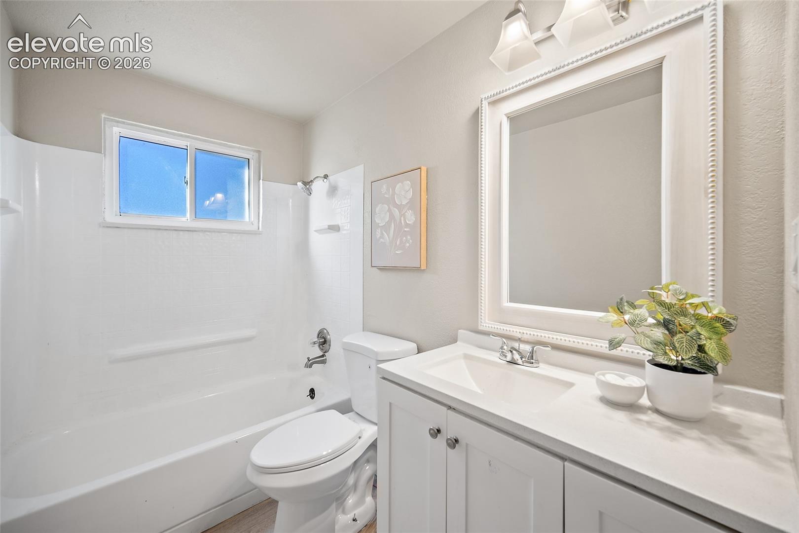 Listing photo 17 for 3928 E Pikes Peak Avenue