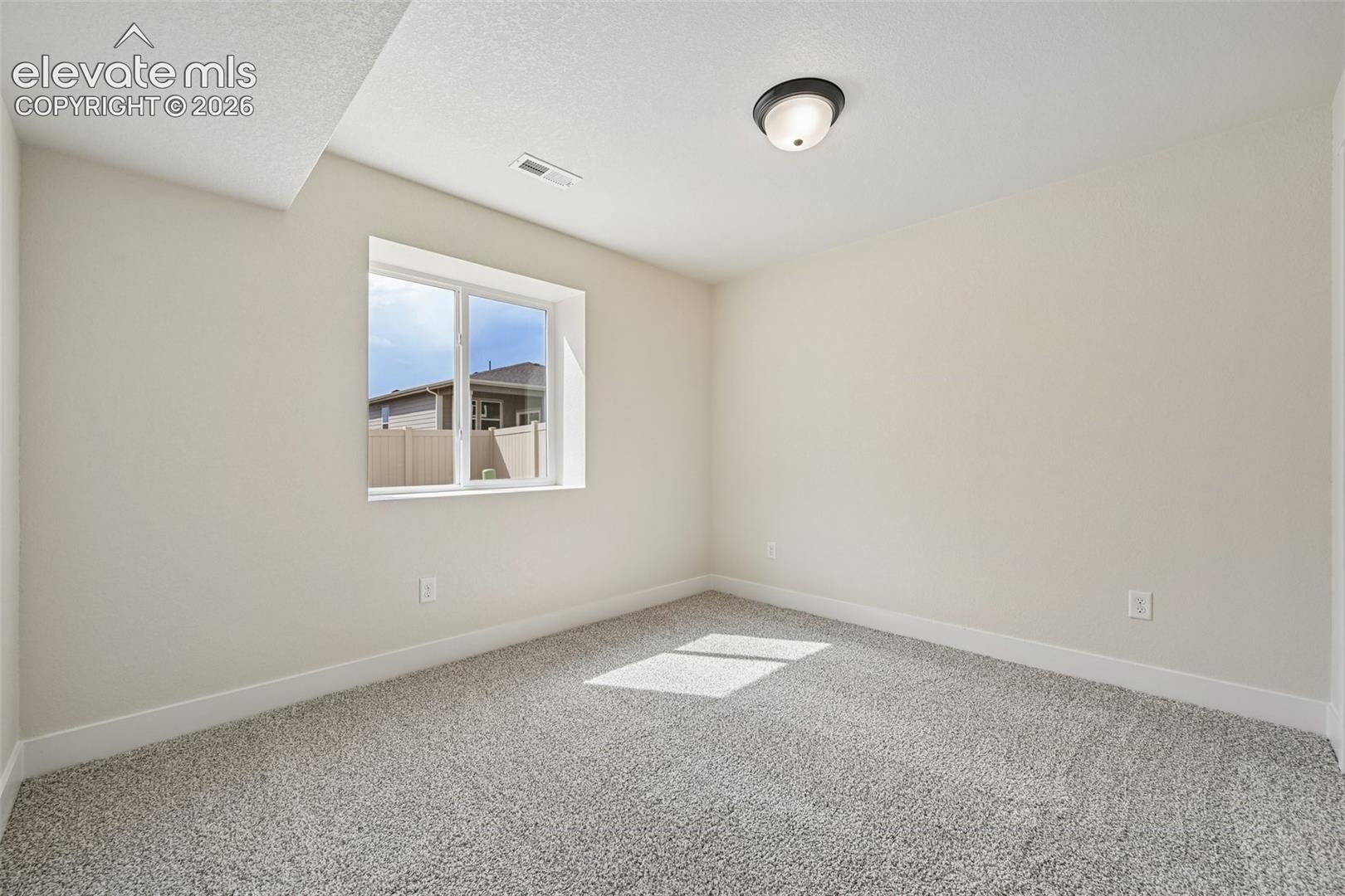 Listing photo 40 for 9684 Blaurock Drive