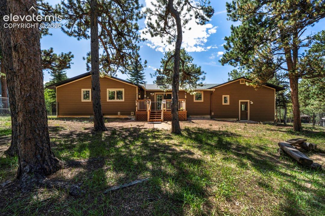 Listing photo 4 for 682 Sunnywood Loop