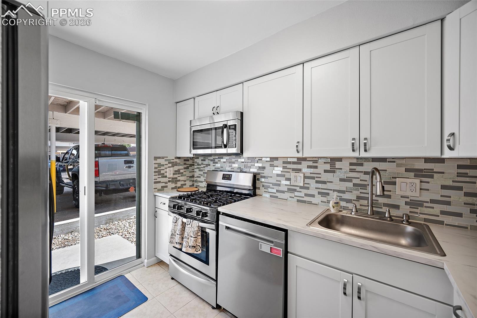 3210 Van Teylingen Drive, photo 7