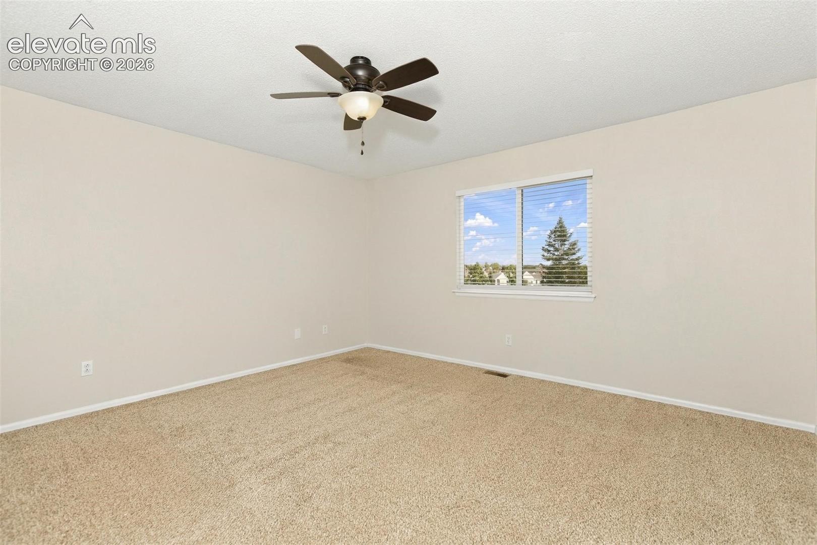 Listing photo 12 for 5263 Prairie Grass Lane