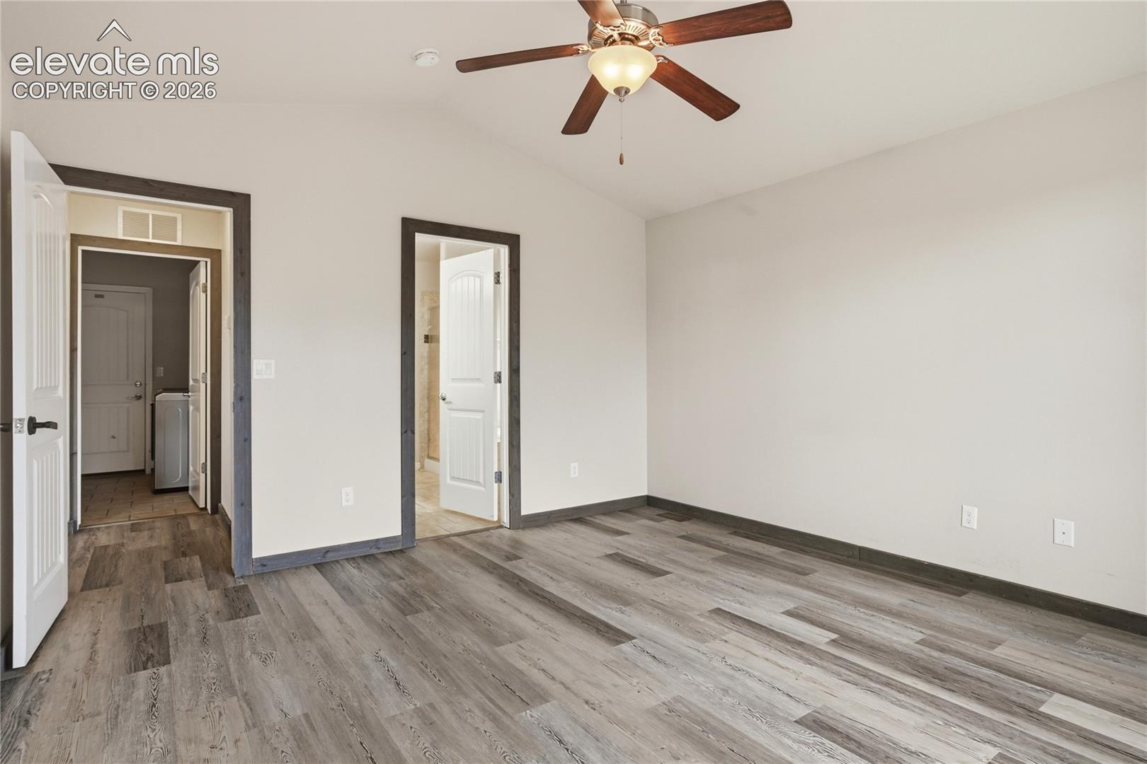 Listing photo 21 for 9437 Beryl Drive