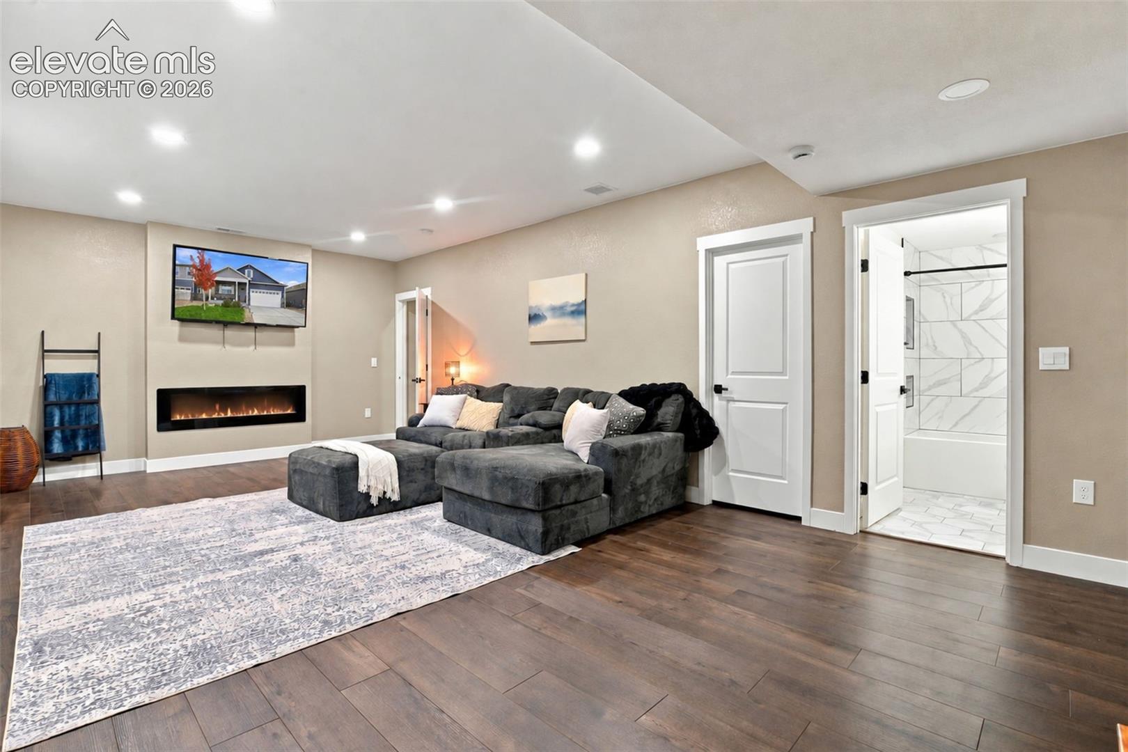 Listing photo 35 for 16474 Alpine Sorrel Drive