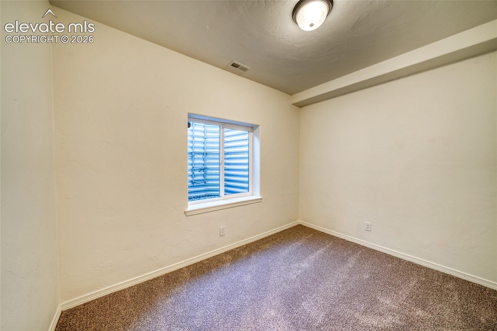 Listing photo 41 for 1130 Spectrum Loop