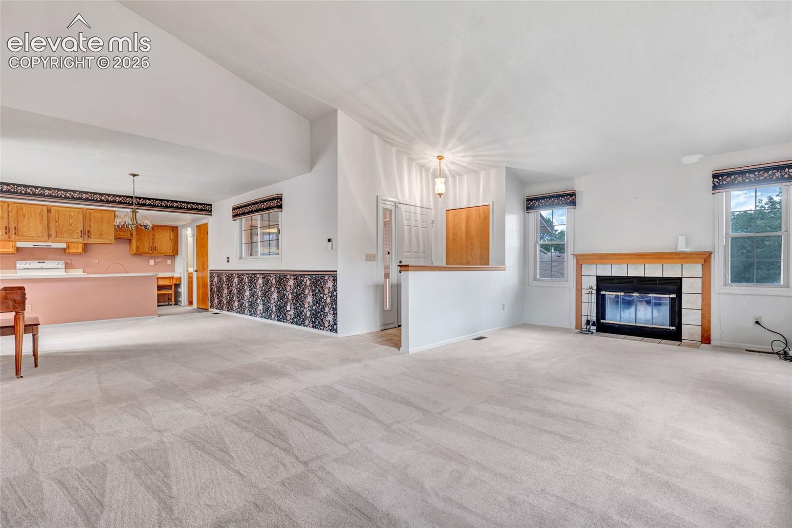 Listing photo 3 for 1405 Vondelpark Drive