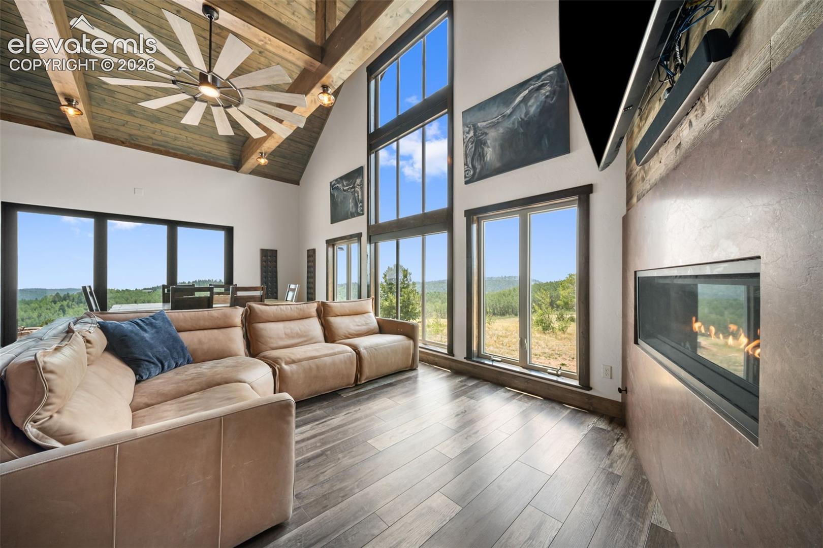 Listing photo 9 for 757 County Road 863 NA