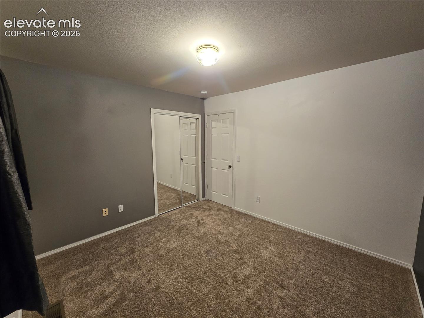 Listing photo 31 for 8059 Oliver Road