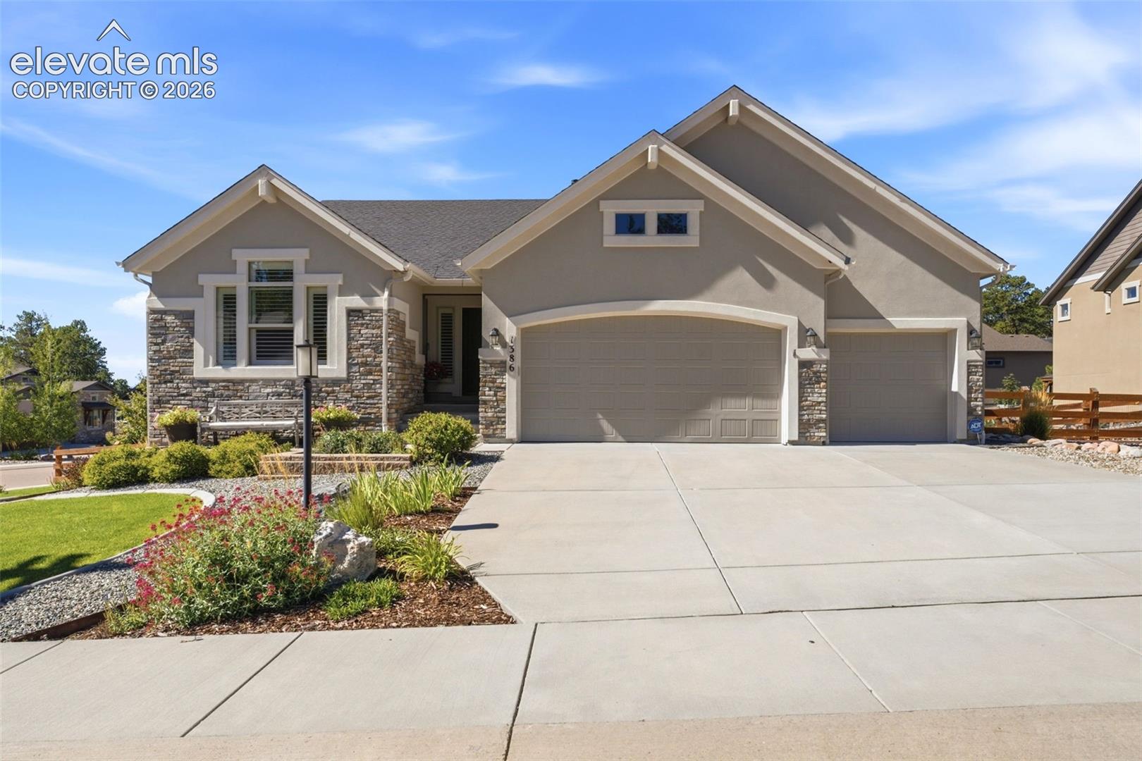 Listing photo 2 for 1386 Catnap Lane