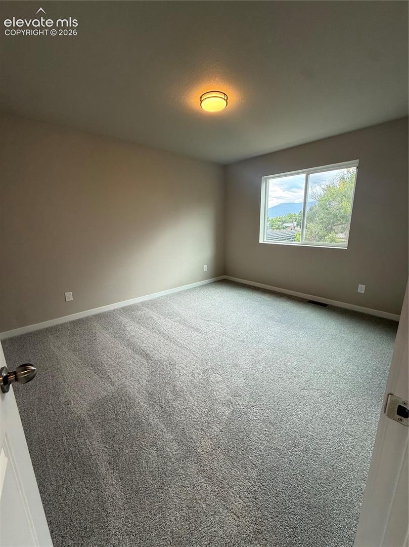Listing photo 6 for 4536 Hawk Haven View