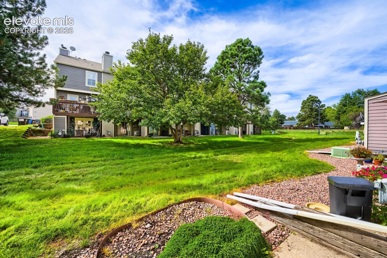 Listing photo 22 for 3515 Queen Anne Way
