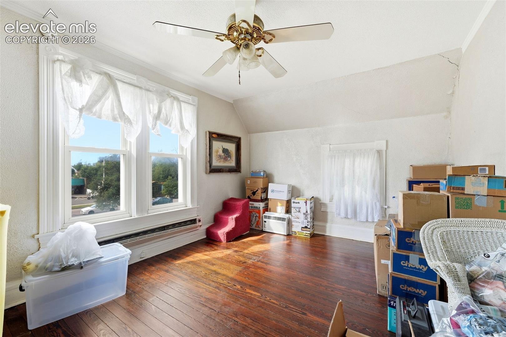 Listing photo 25 for 842 E Platte Avenue