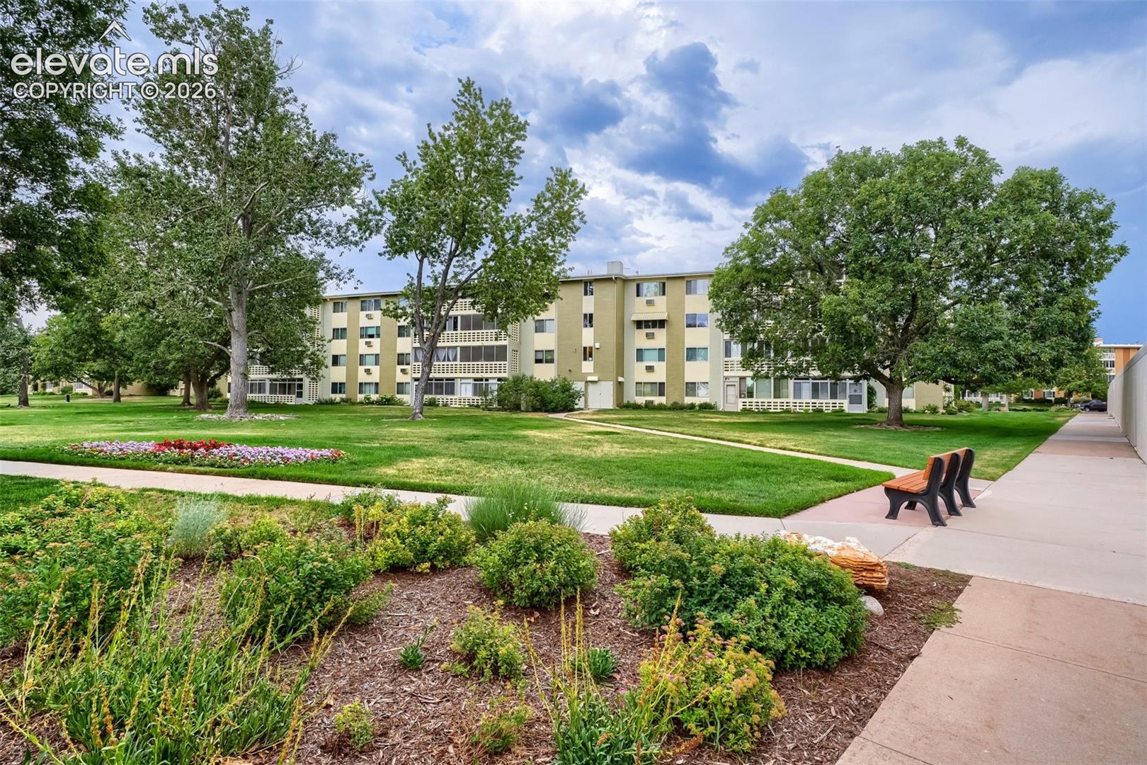 Listing photo 27 for 680 S Alton Way 1B