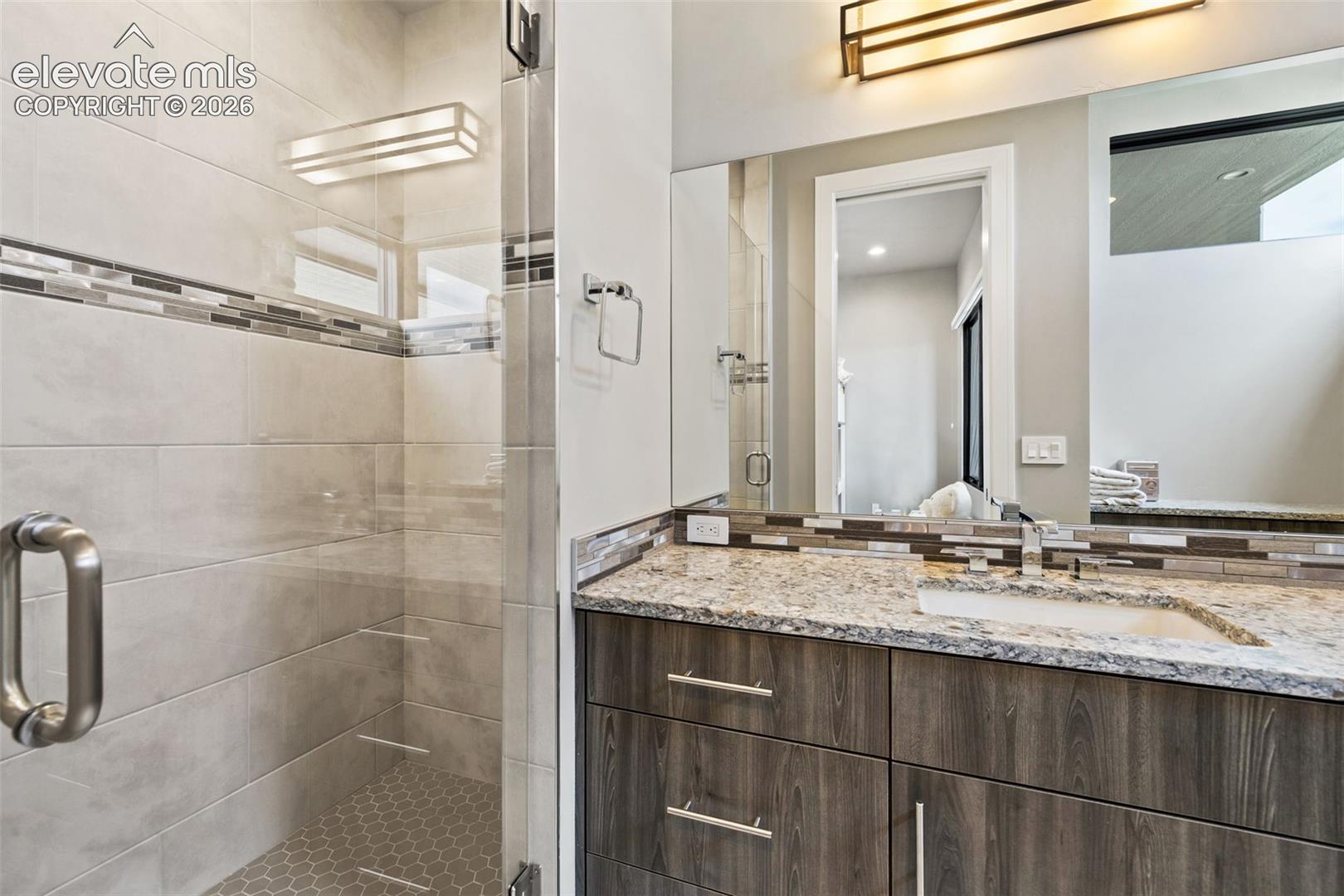 Listing photo 40 for 1484 Vine Cliff Heights