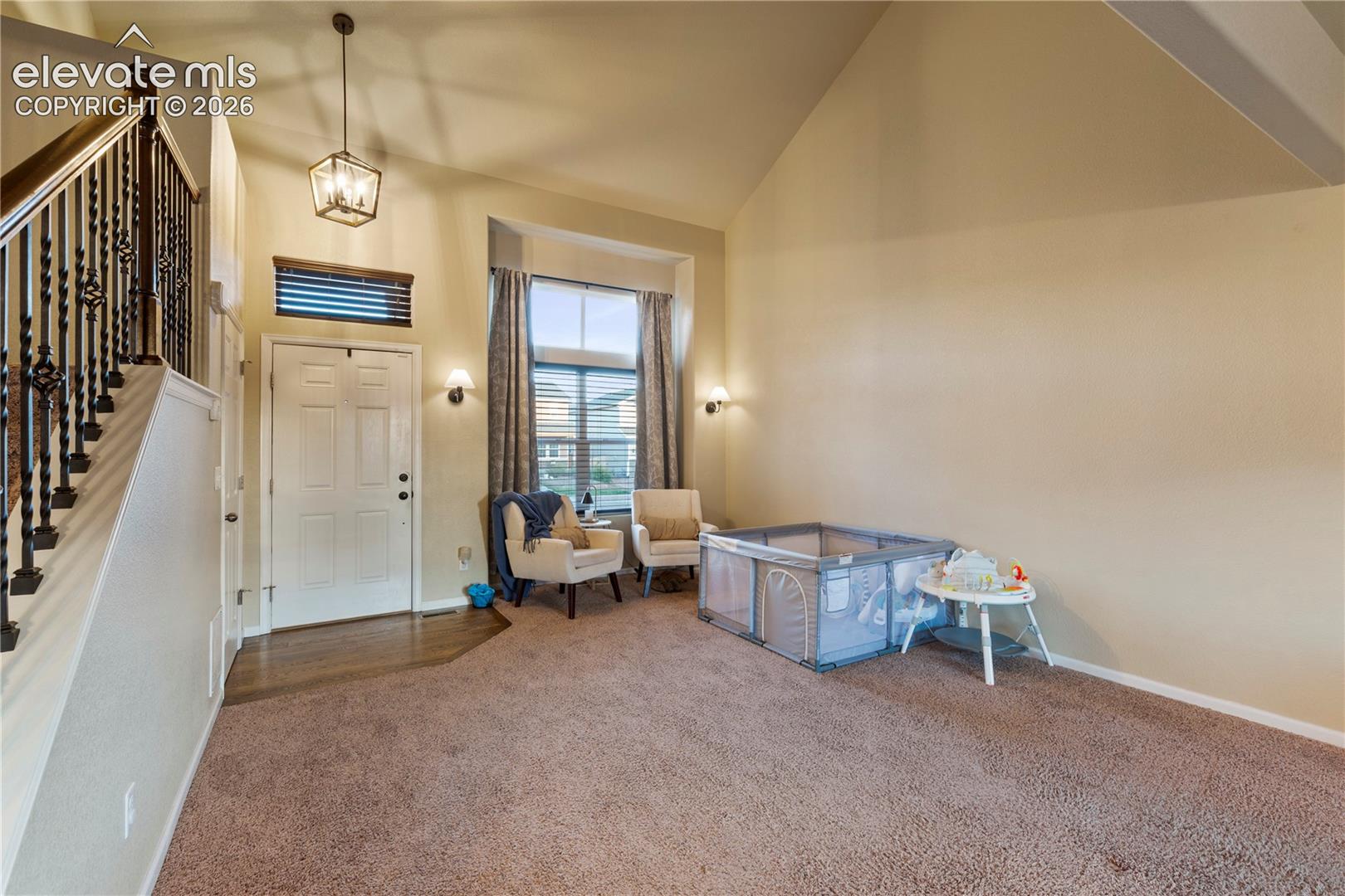 Listing photo 3 for 7886 Wagonwood Place
