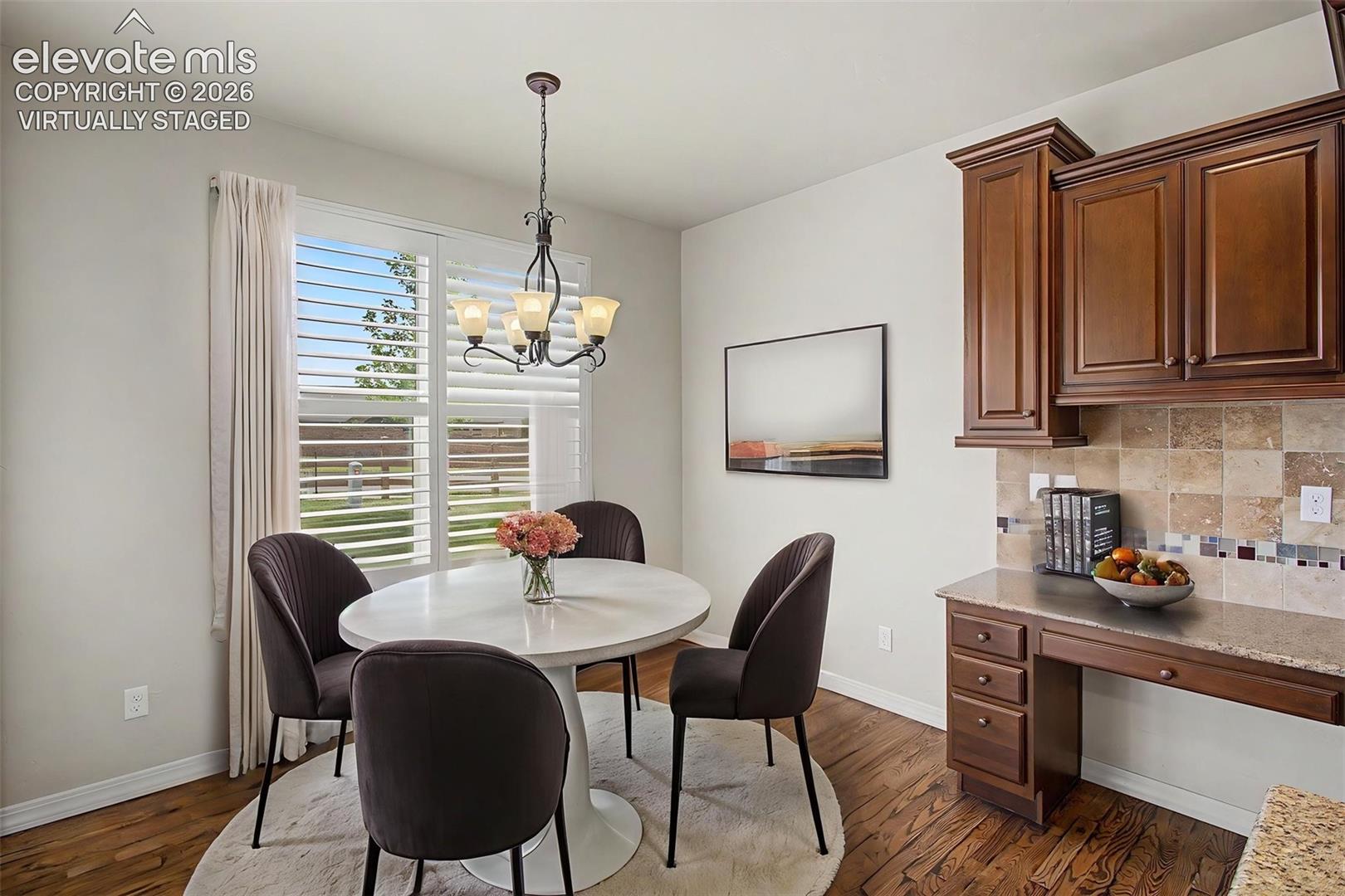 Listing photo 11 for 1906 Villa Creek Circle
