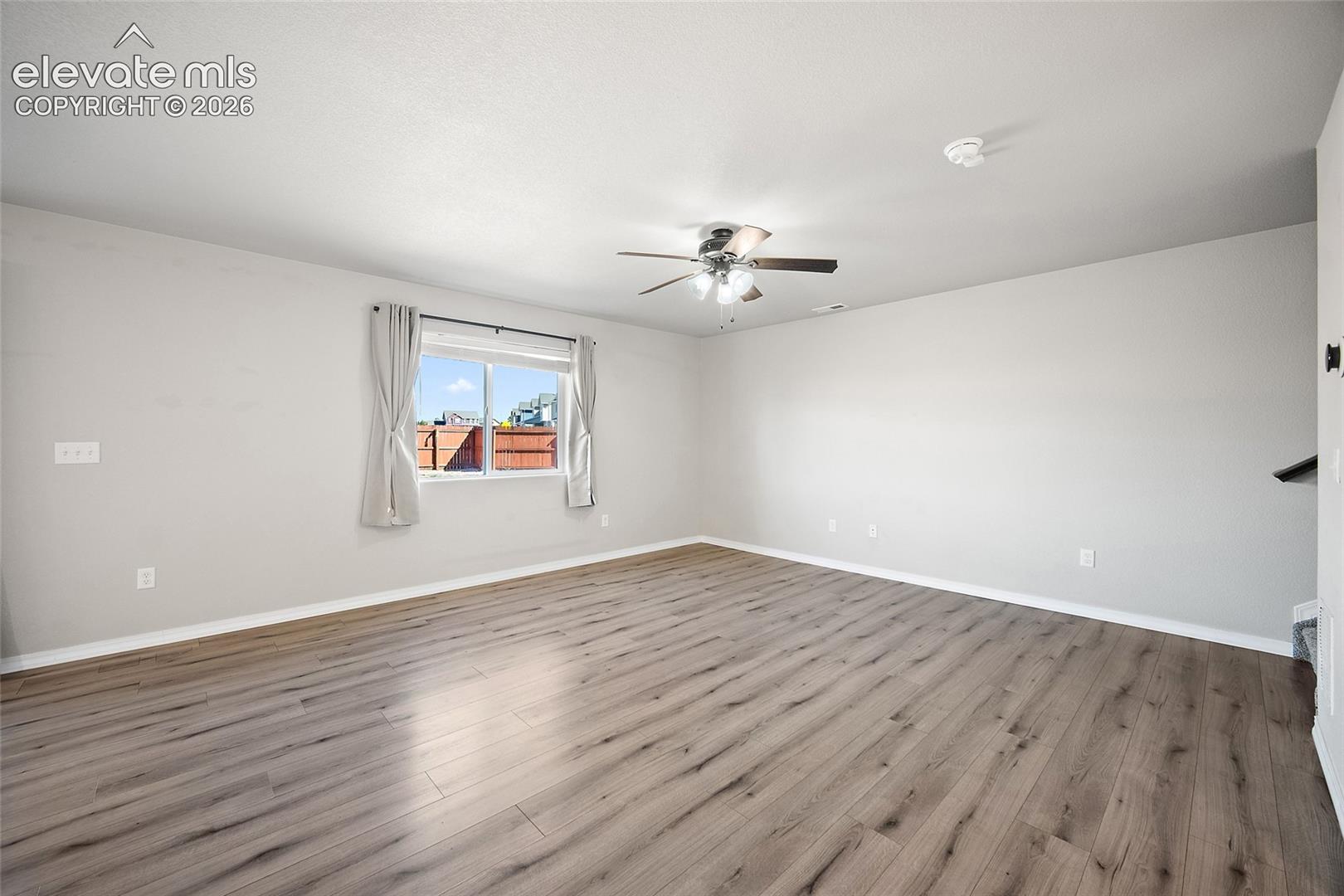 Listing photo 8 for 7701 Berwyn Loop