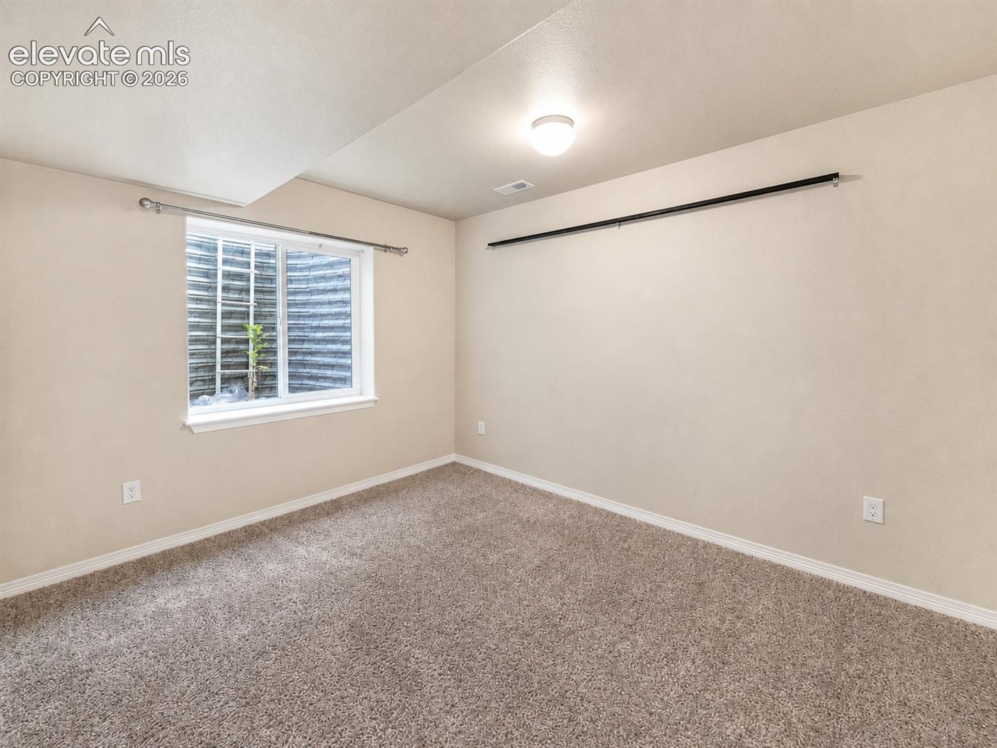 Listing photo 27 for 12029 Eagle Crest Court