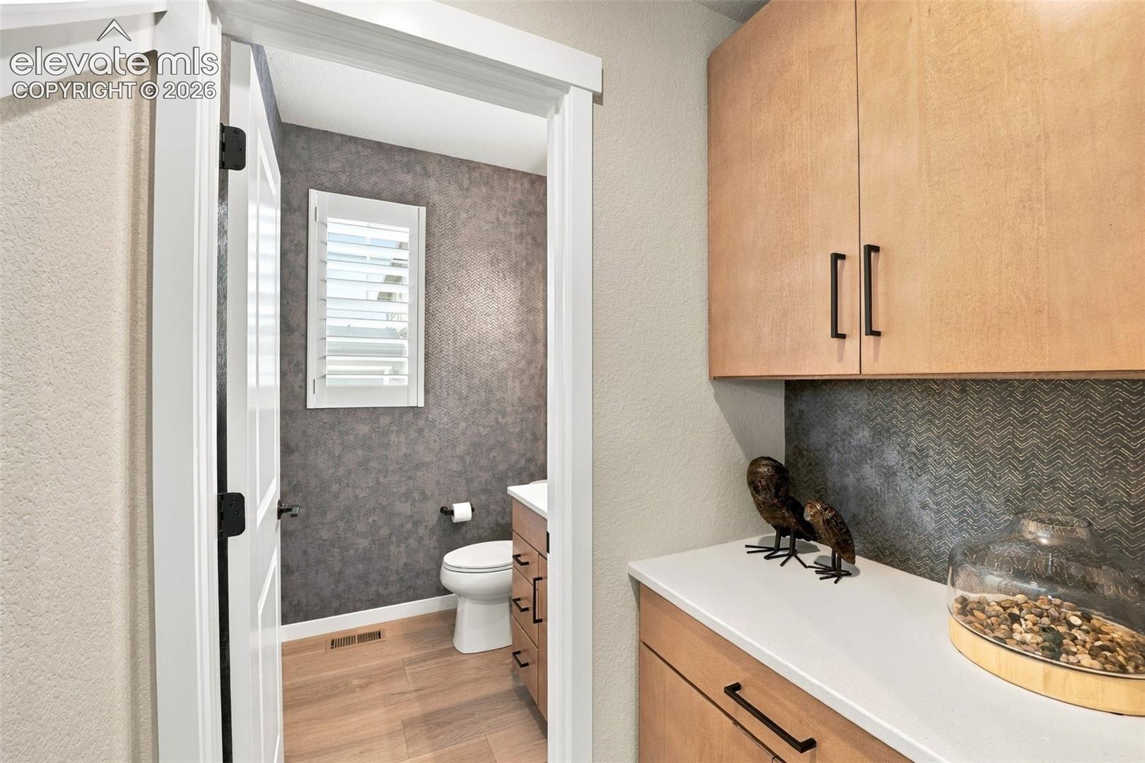 Listing photo 9 for 6954 Knapp Drive