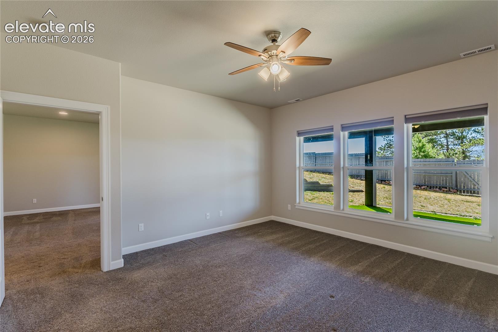 Listing photo 38 for 407 Silvermoon Heights