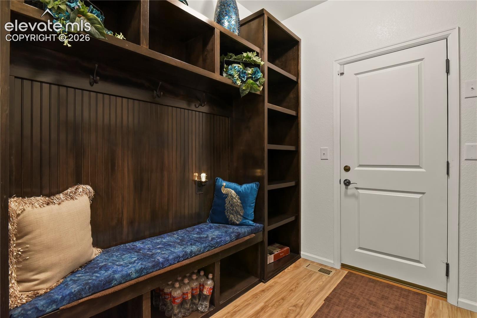 Listing photo 19 for 3921 John Court
