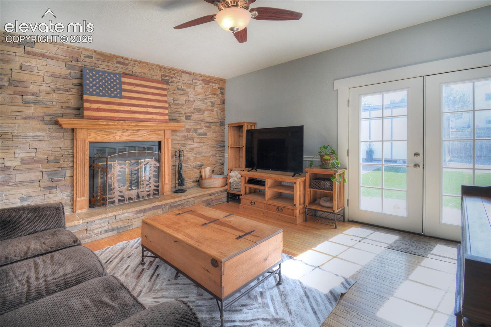 Listing photo 12 for 2955 Rhapsody Drive