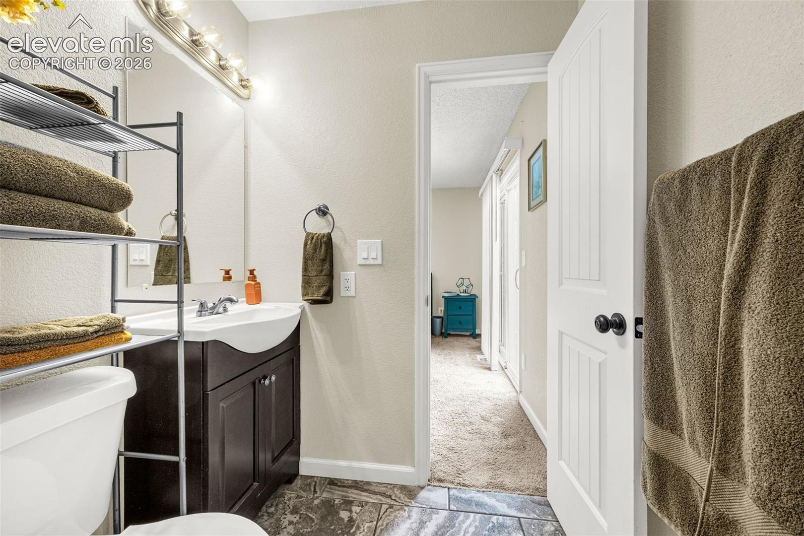 Listing photo 23 for 982 Candlestar Loop