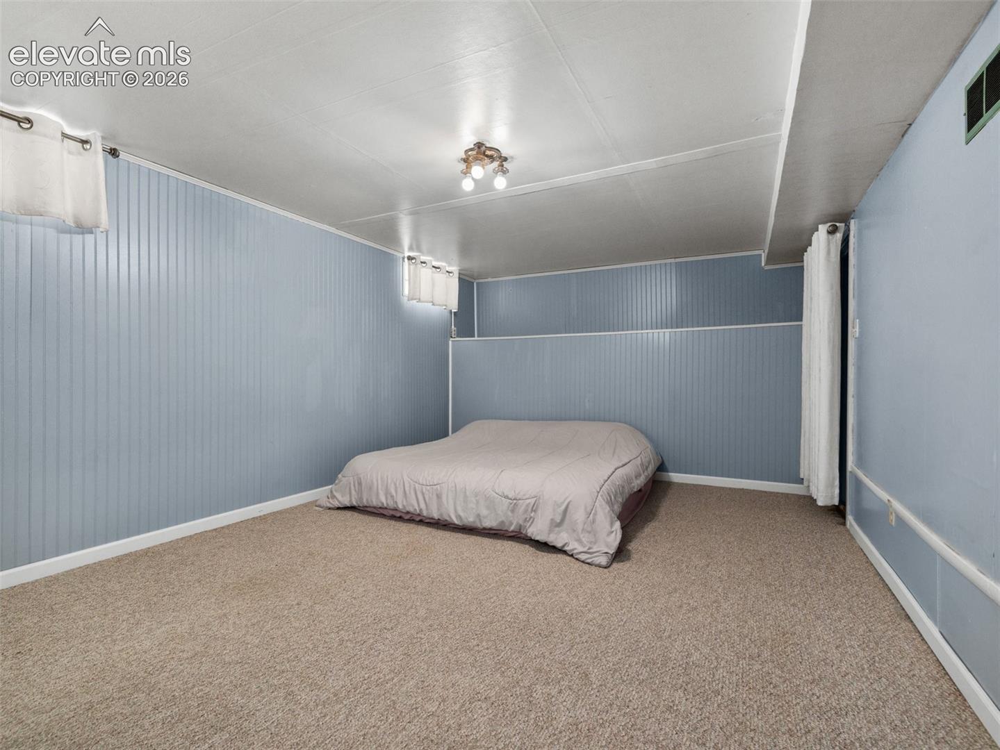 Listing photo 24 for 626 Jackson Street