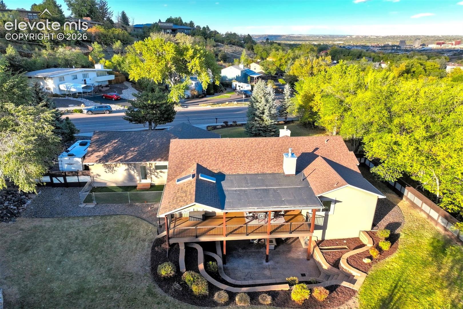 Listing photo 44 for 1825 Parkview Boulevard