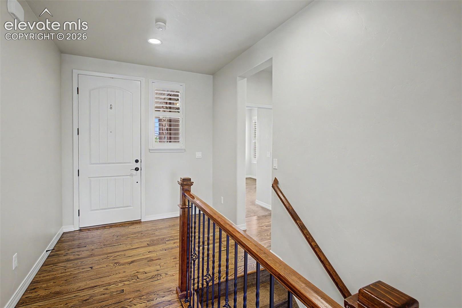 Listing photo 5 for 1906 Villa Creek Circle