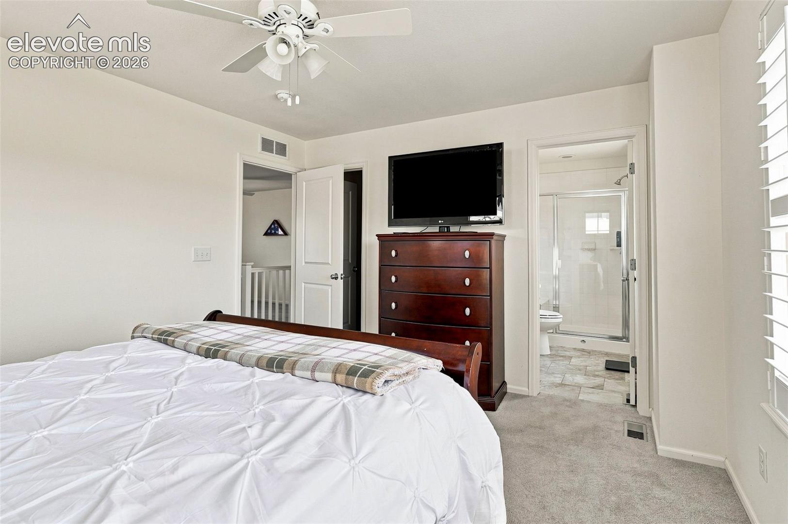 Listing photo 18 for 4298 N Meadows Drive