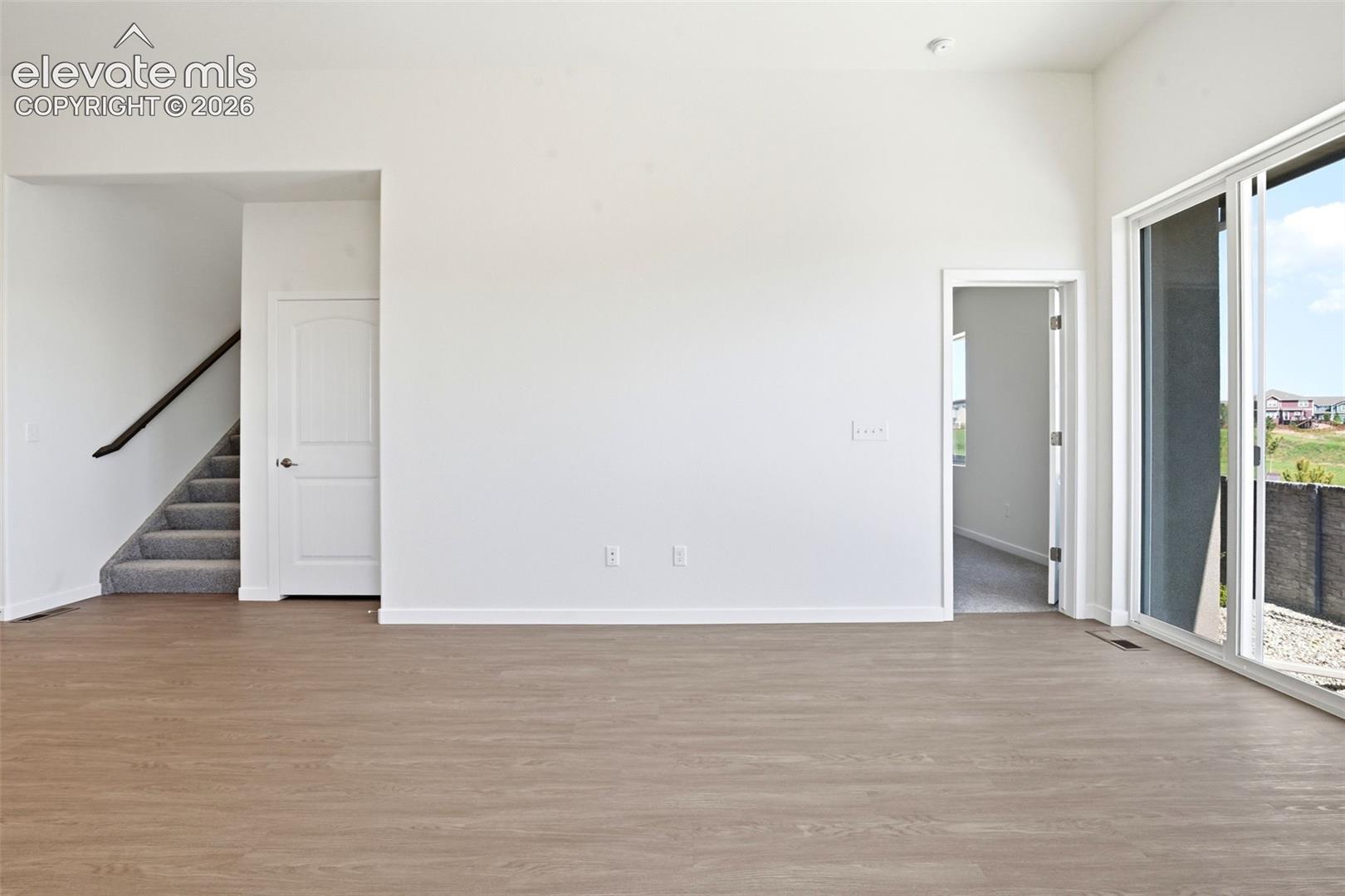 Listing photo 23 for 8039 School House Drive