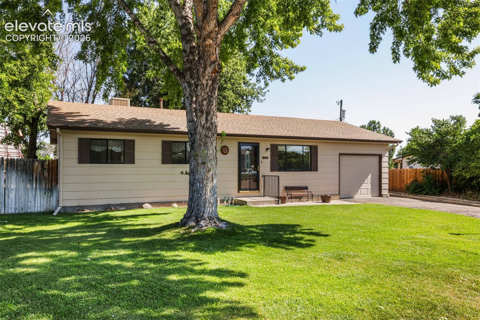 Listing photo 2 for 2021 Zinno Boulevard