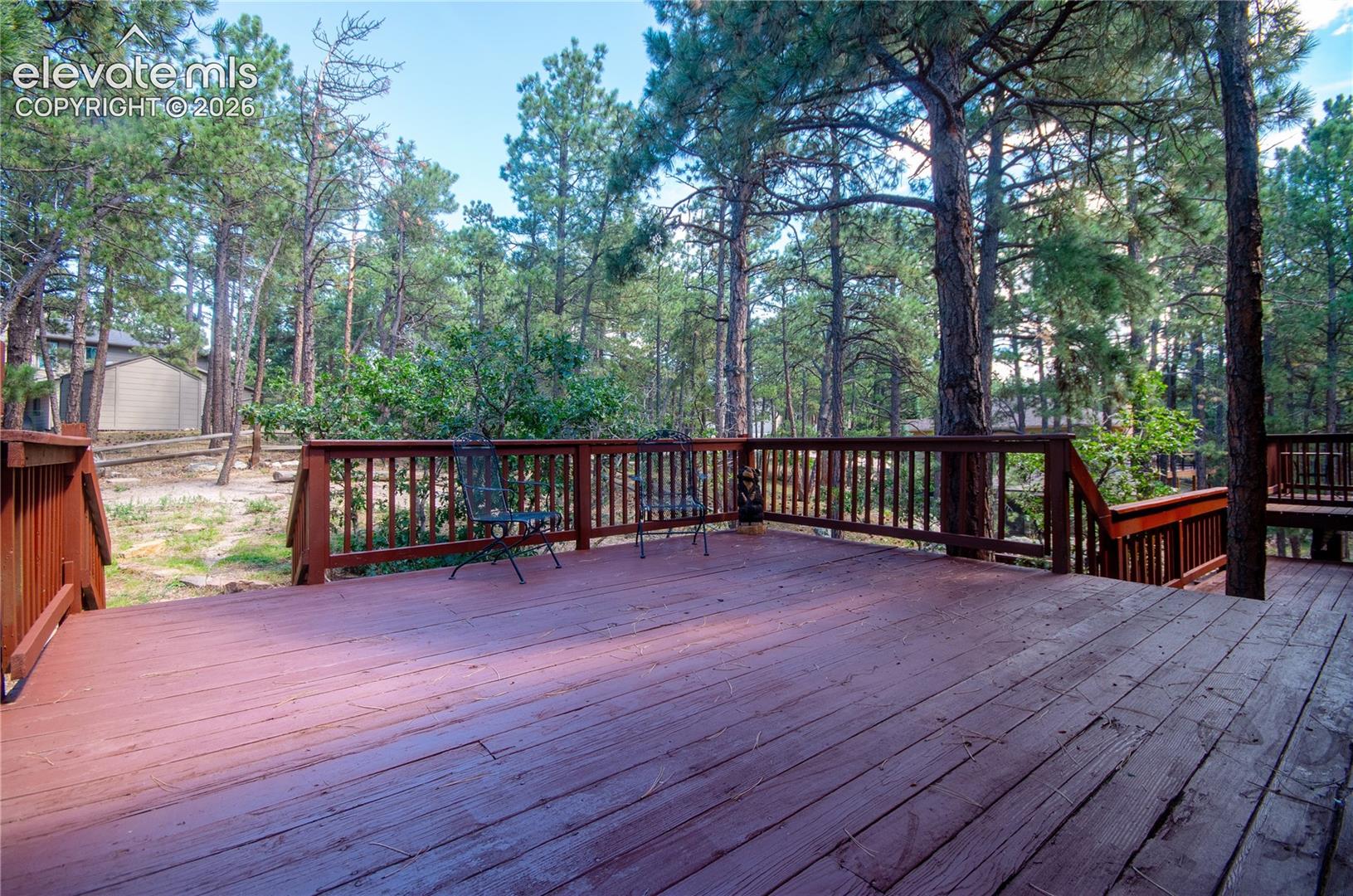 Listing photo 7 for 17360 E Caribou Drive