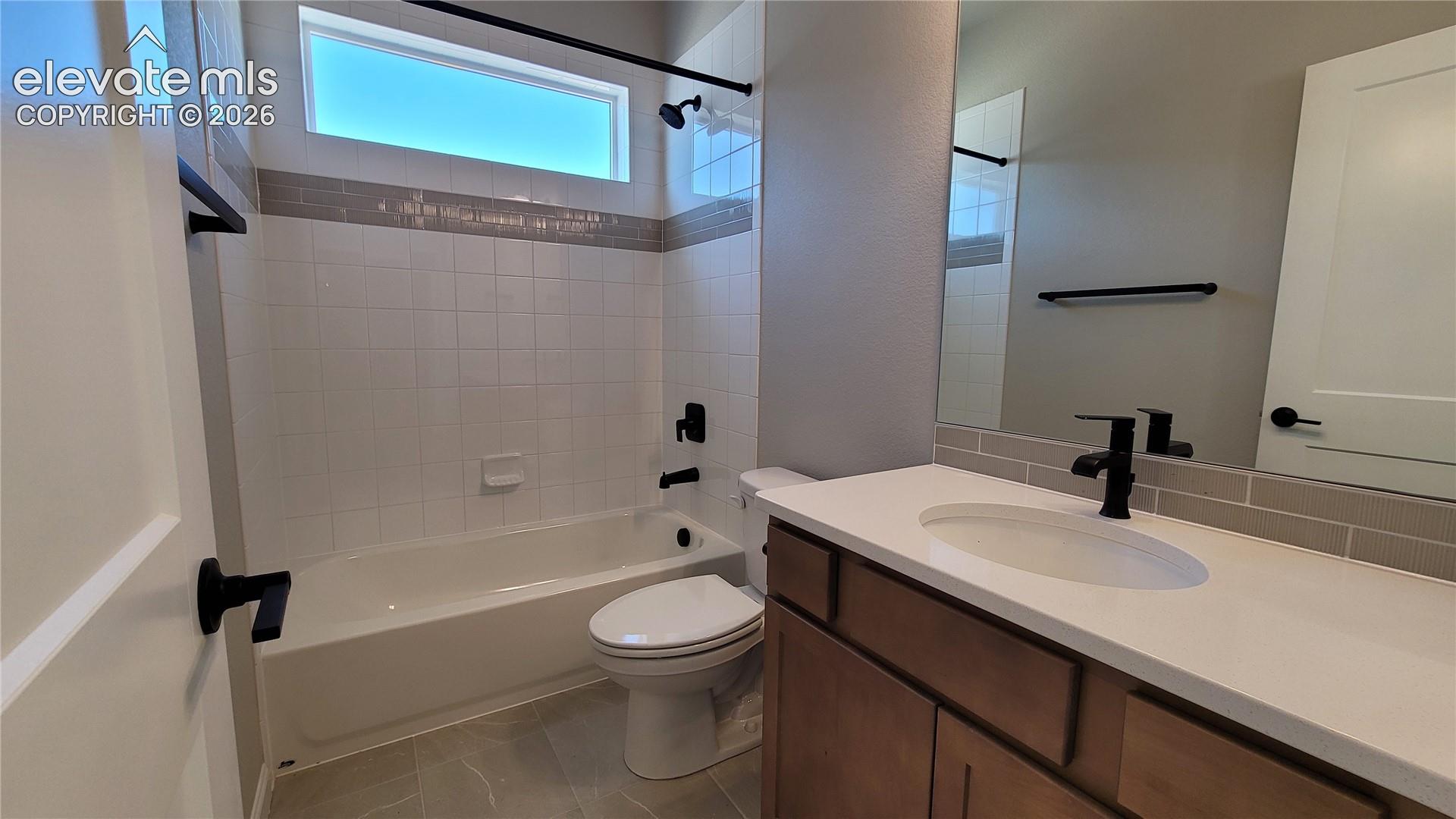 Listing photo 6 for 6658 Miro Lane