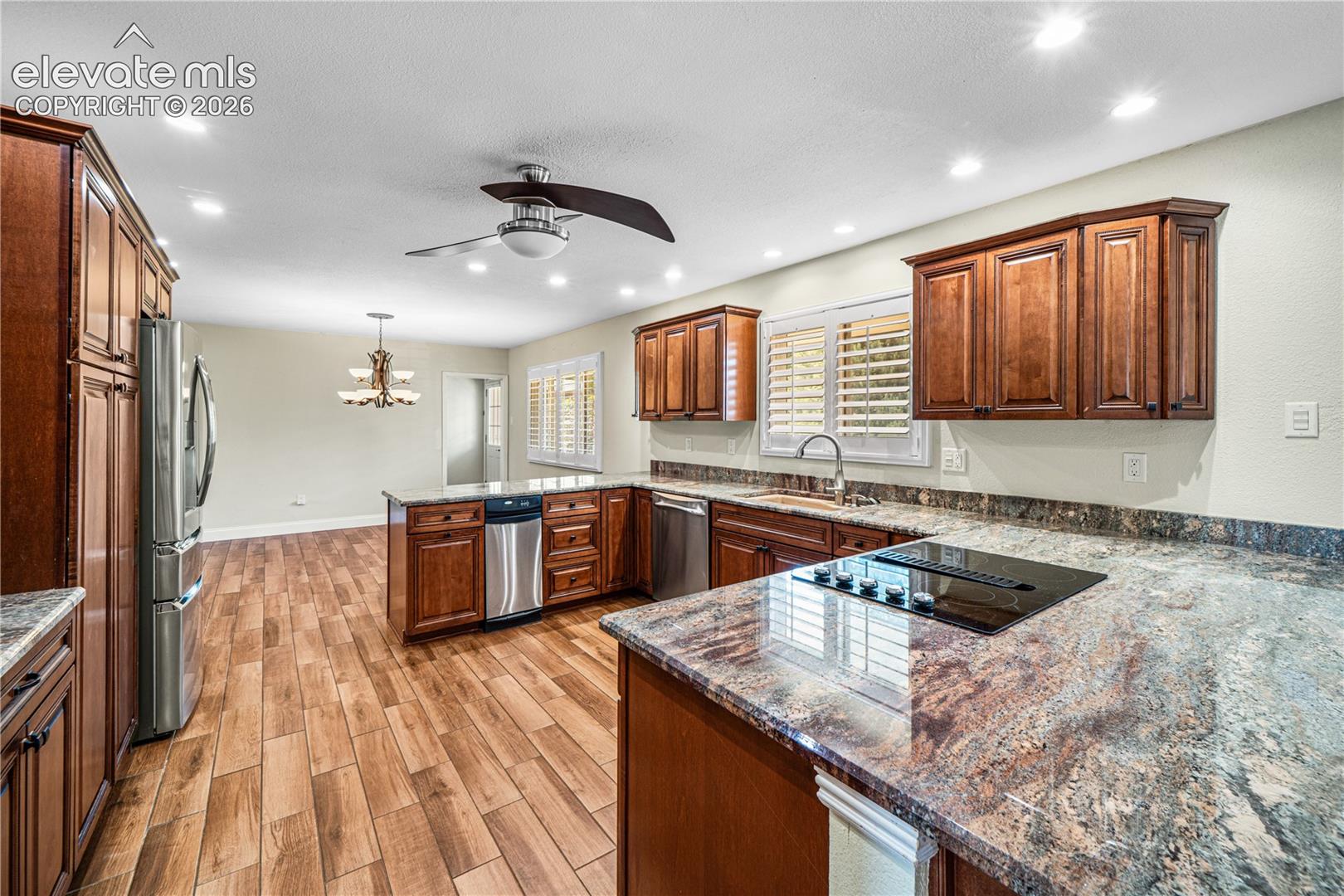 Listing photo 9 for 3514 St Clair Avenue
