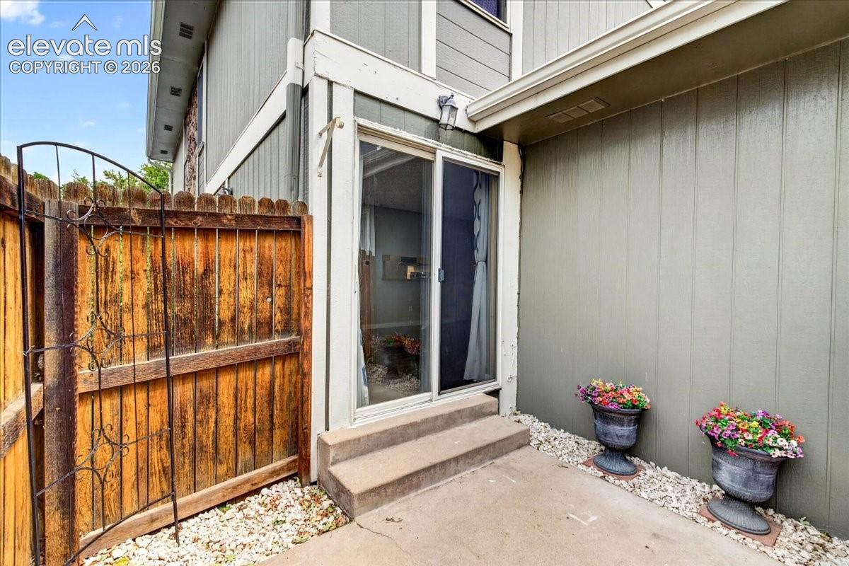 Listing photo 6 for 10001 E Evans Avenue 79B