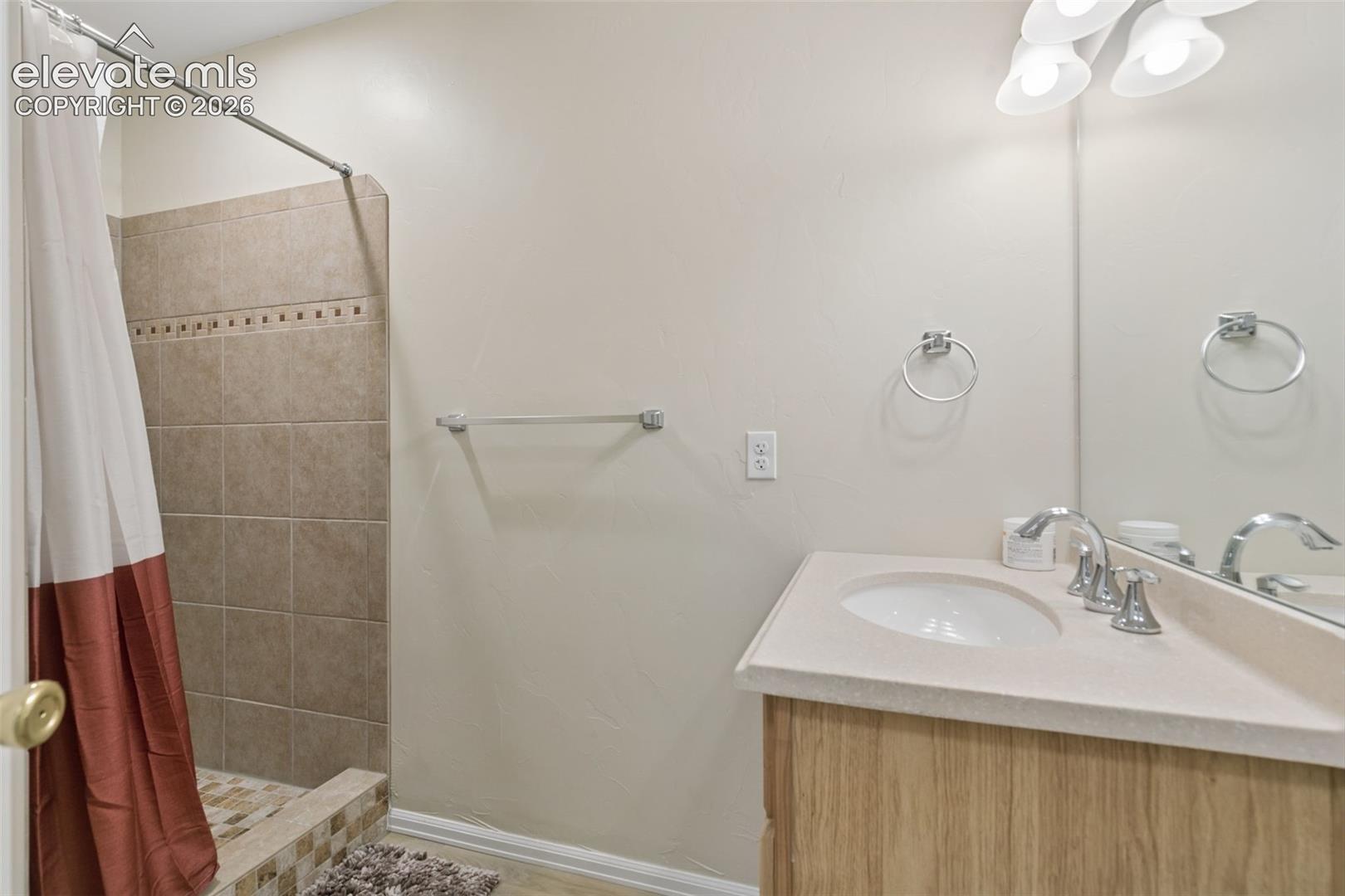 Listing photo 23 for 3021 Virginia Avenue