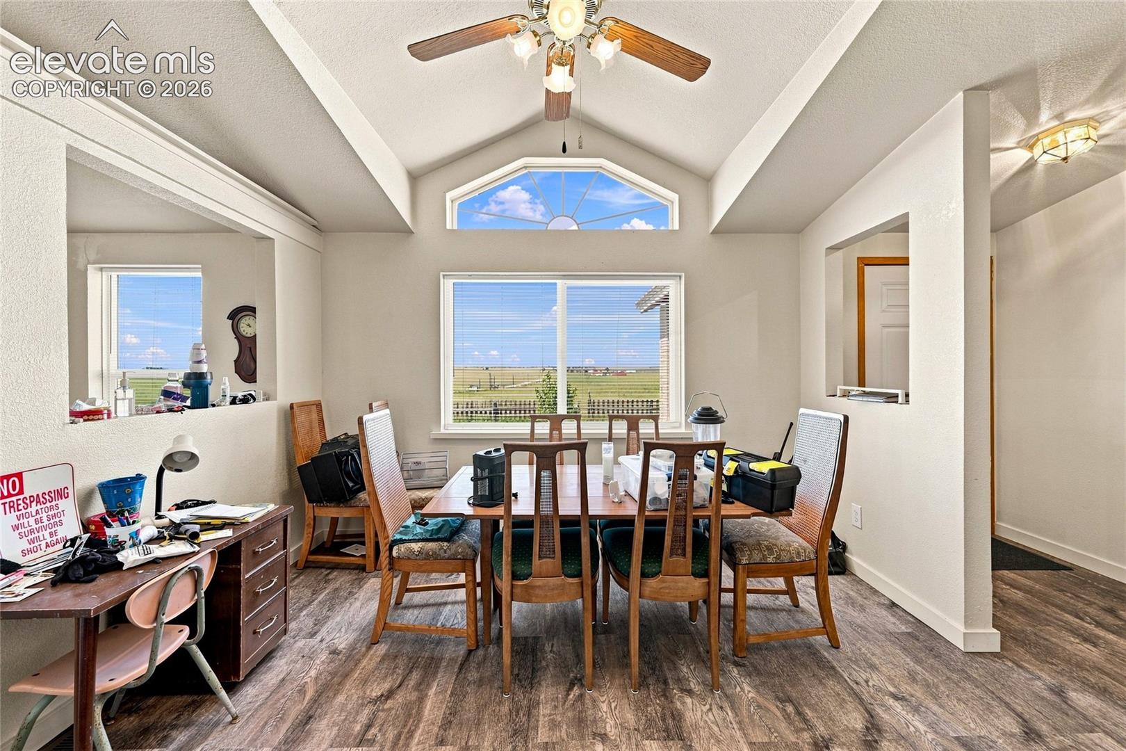 Listing photo 5 for 1497 County Road S