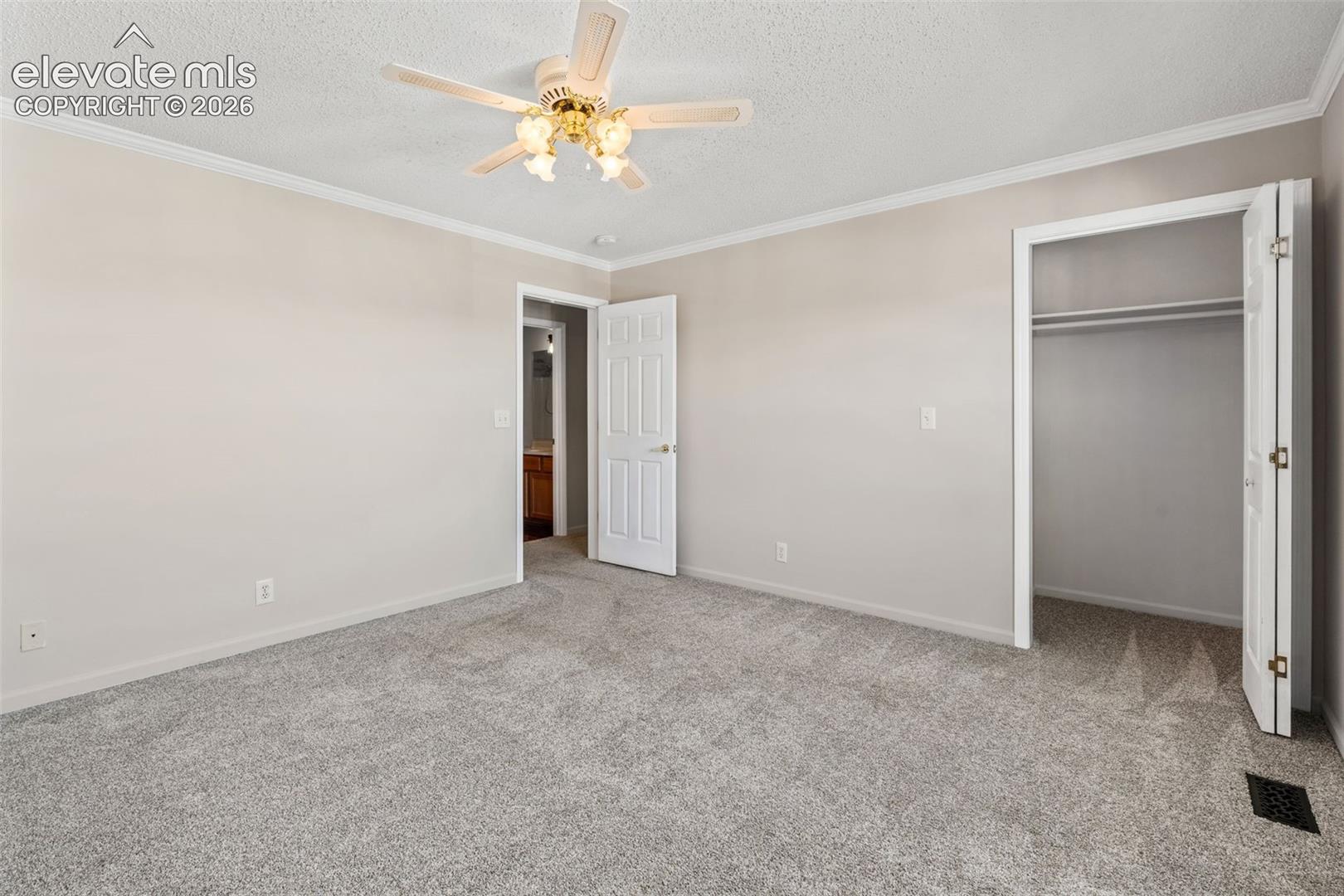 Listing photo 24 for 3211 Hearthridge Circle