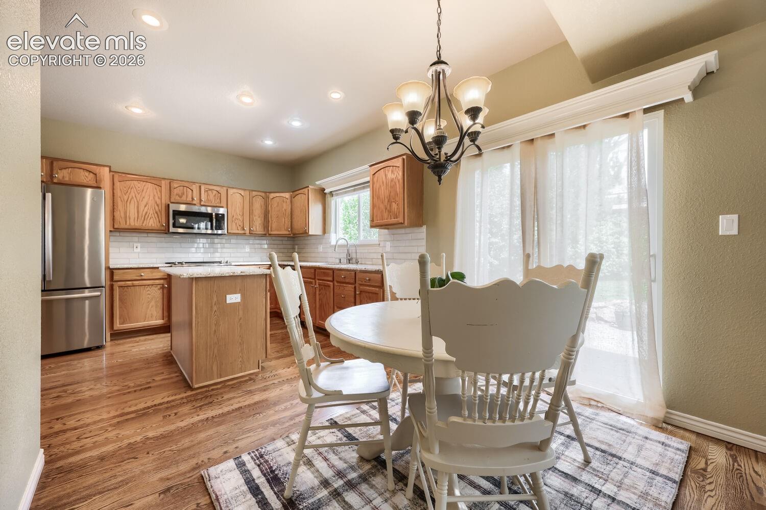 Listing photo 18 for 1586 Lily Lake Drive