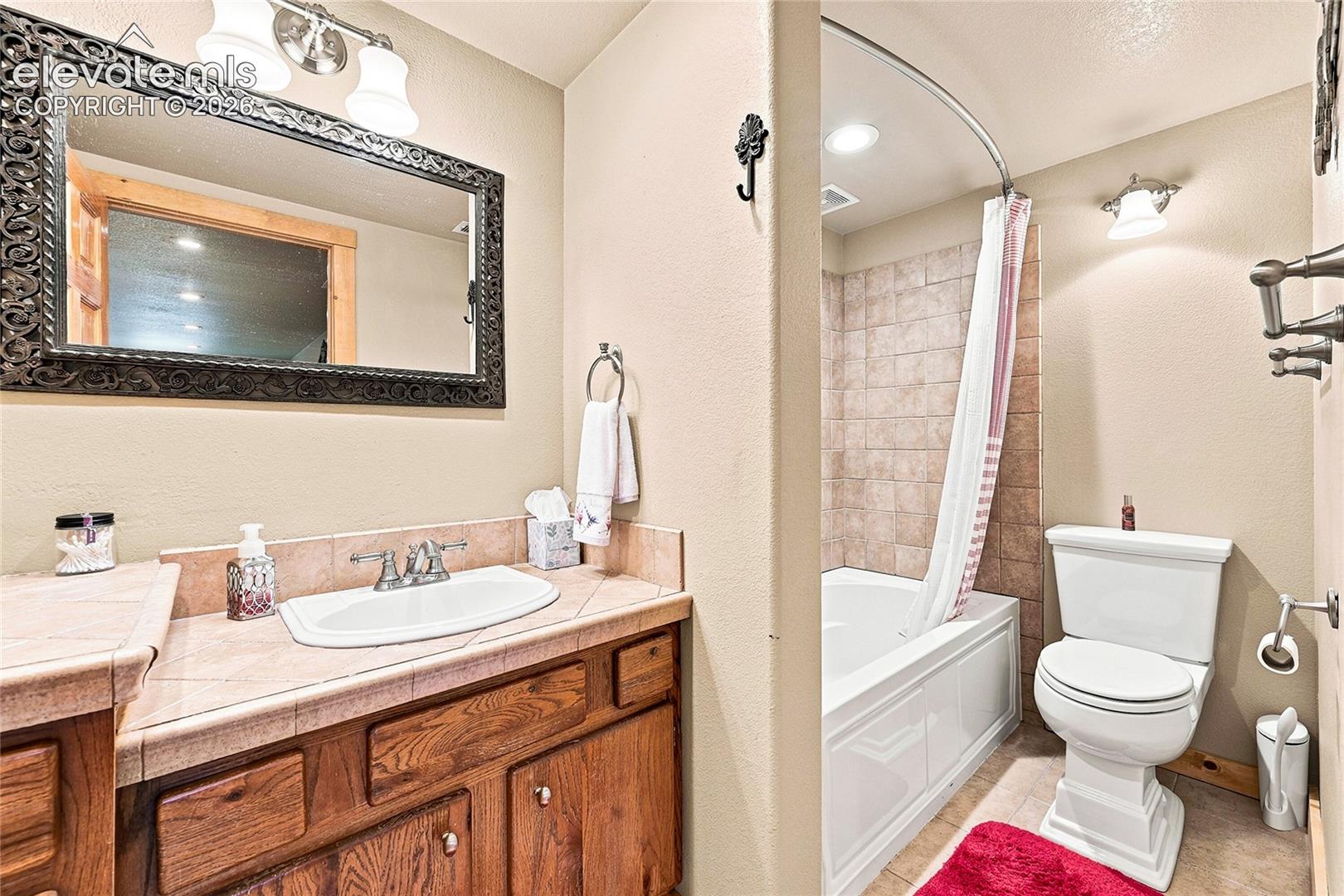 Listing photo 31 for 2130 Arapahoe Street