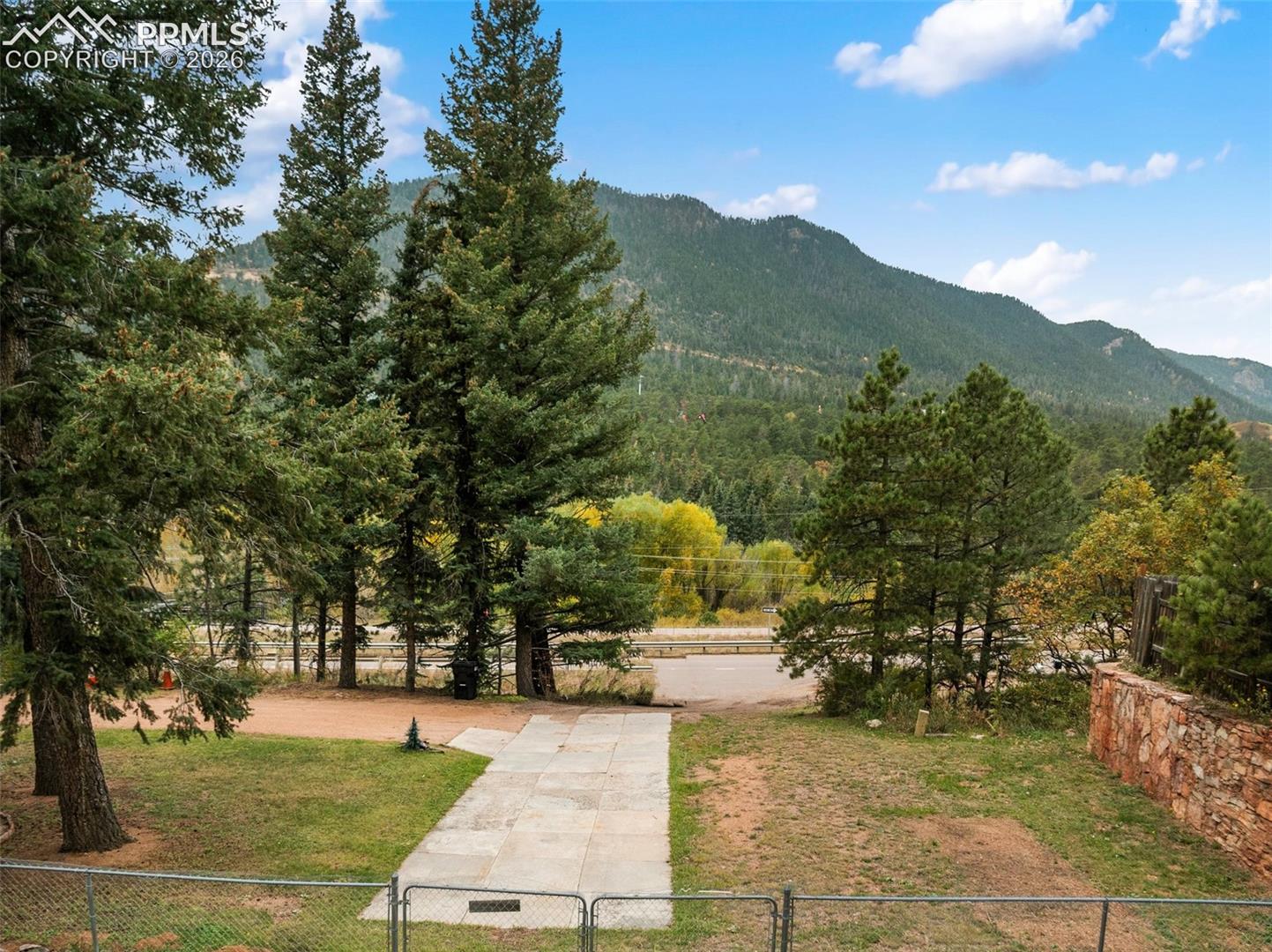 Listing photo 12 for 8150 W Highway 24