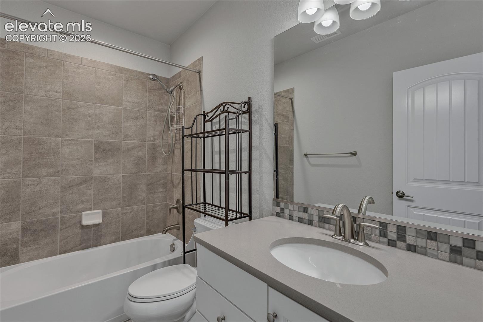 Listing photo 27 for 6327 Harney Drive